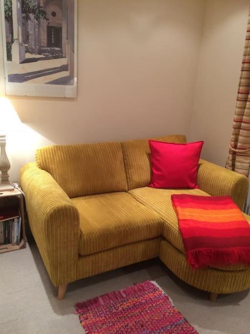 Cotswold Edge Guest Suite With Broadway Hill View Badsey 외부 사진